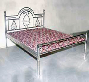 Stainless Steel Bed Designs | Royal Art Fabtech